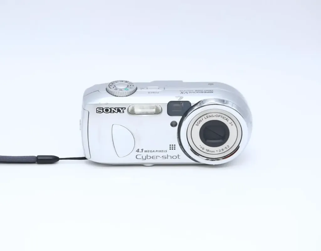 Sony Cyber-shot DSC-P73